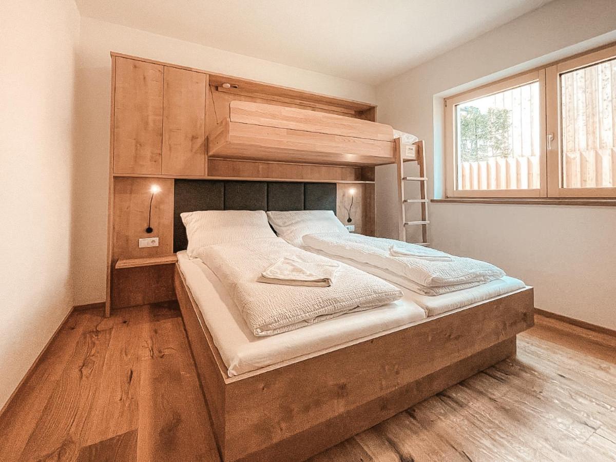 Isanora - Garden & Private Whirlpool By Alpenluxus Appartements Fügen Esterno foto